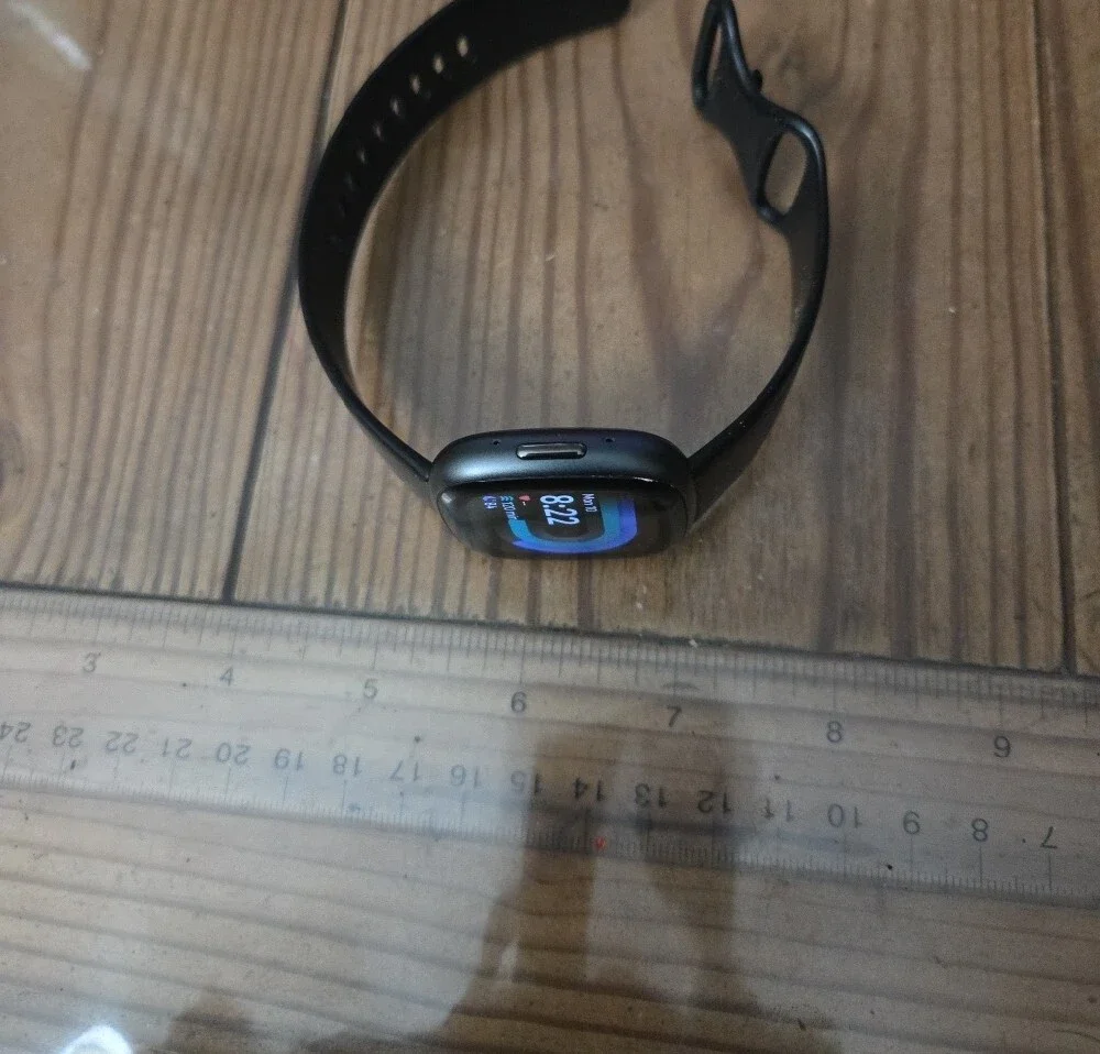 fitbit sleek black